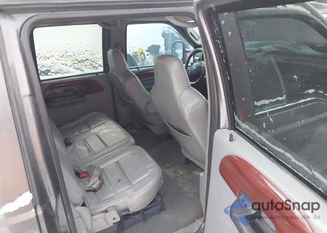 2005 Ford F-250 Lariat/Xl/Xlt из США, поврежденный, VIN 1FTSW21P05EA15266